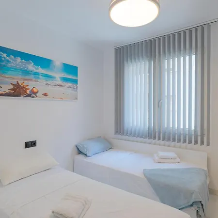 Playa Naufragos 3 Apartament Torrevieja